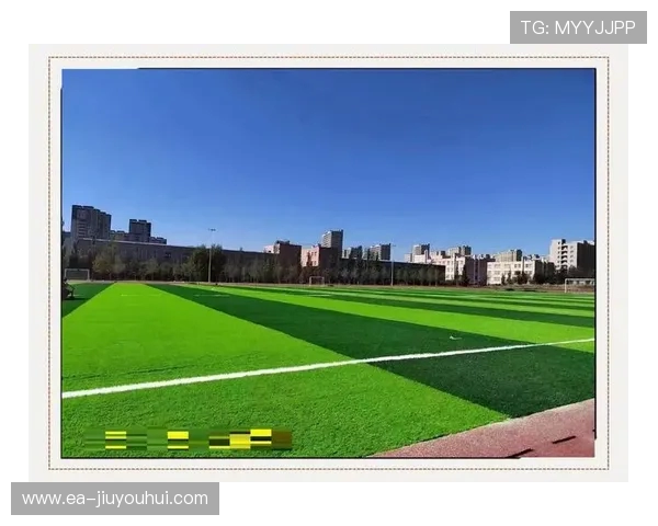 踢足球时不慎拉起草皮后的处理方法与场地养护预防实用指南全攻略